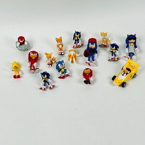 Sonic The Hedgehog Lot of 13 Mixed Figure & a Car